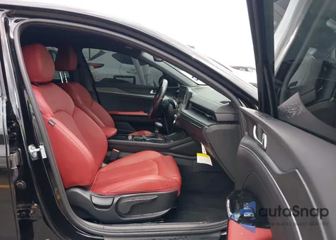 2025 Kia K5 Gt-Line z USA, uszkodzony, nr VIN KNAG64J77S5322900